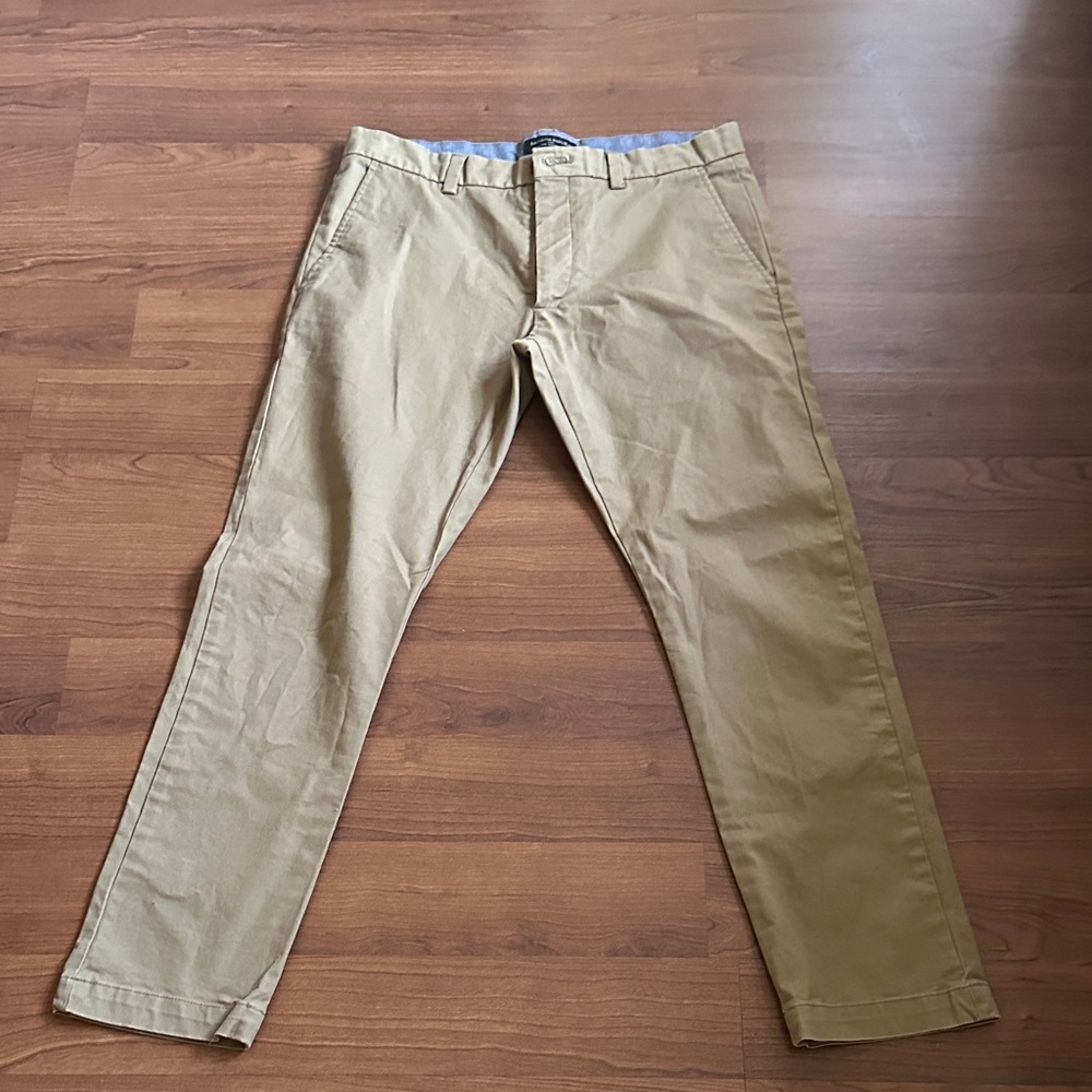 Banana Republic Khaki Chino Pants